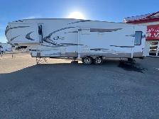 2012 KEYSTONE COUGAR 323MKS, SPACIOUS, COUPLES UNIT - Photo 6