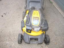 CUB CADET LAWN MOWER FOR PARTS OR REPAIR HOLE IN DECK - Photo 3