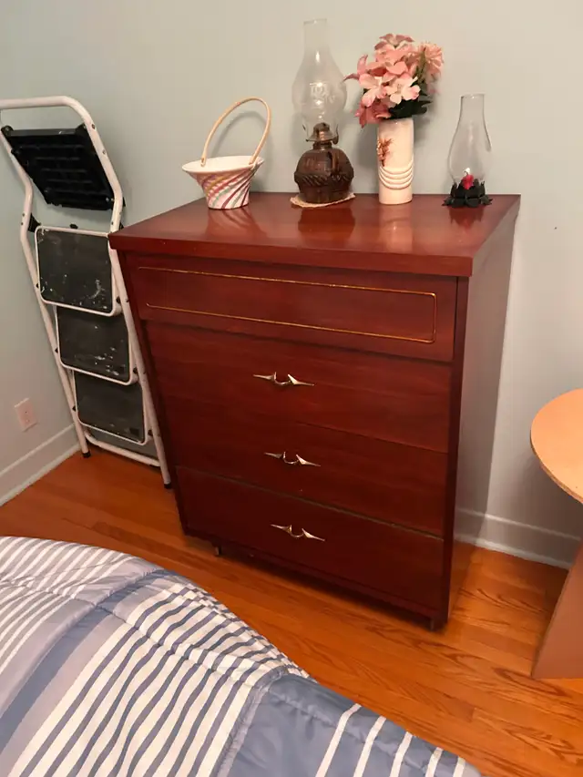 Mobilier de chambre à donner : Rive-Sud