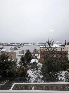 266B Crown St - 2BR Uptown, Split Level, Bus, Deck w/ Water View - Photo 11