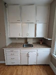 266B Crown St - 2BR Uptown, Split Level, Bus, Deck w/ Water View - Photo 14