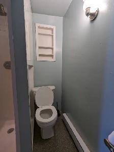 266B Crown St - 2BR Uptown, Split Level, Bus, Deck w/ Water View - Photo 17