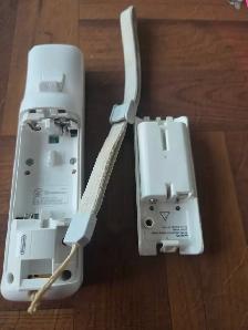 Nintendo RVL-003 Wii Remote Control - White - Photo 3