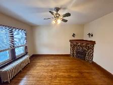 2 Bedroom in Niagara Falls Near Hospitality District - Photo 2