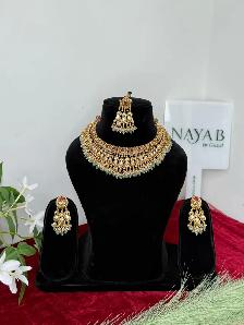 Antique Gold Set - Photo 2