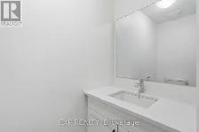 Spacious 3-Bedroom Townhouse - Photo 2