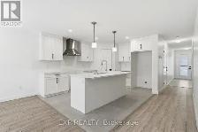 Spacious 3-Bedroom Townhouse - Photo 5