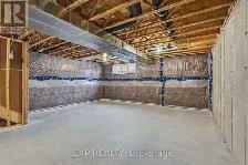 Spacious 3-Bedroom Townhouse - Photo 10