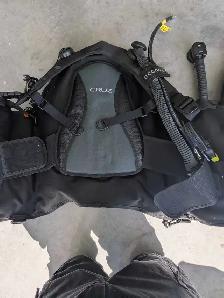 TUSA and OCEANIC BCDs. (Diving Equipment) - Photo 4