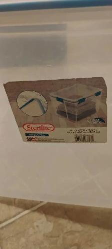 6 Totes 2 Rubbermaid & 4 Sterilite - Photo 3