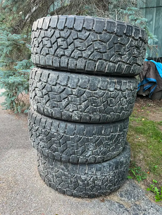 TOYO TIRES for CHEVY SYLVERADO 1500