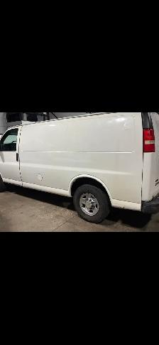 2011 Chevy express - Photo 2