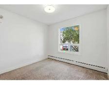RENOVATED 2 Bed 2 Bath in South Terwillegar! - Photo 5