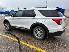 2021 Ford Explorer - Photo 3