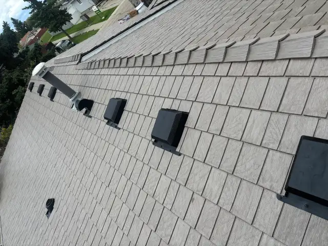 Roofing Labourers/shinglers wanted 18-30$Hr