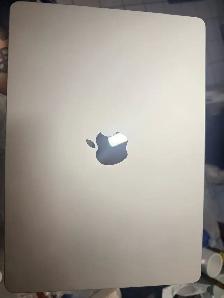2024 clean Macbook air (mint) - Photo 4