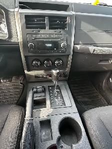 2012 Jeep Liberty 4x4 - Photo 6