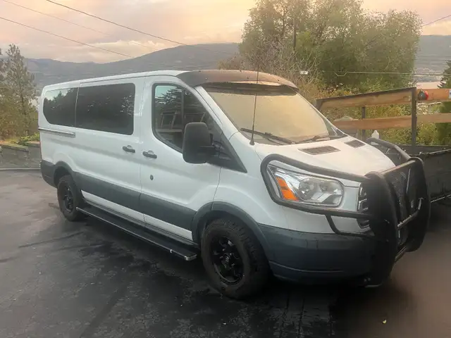 2017 Ford Transit Passenger T150
