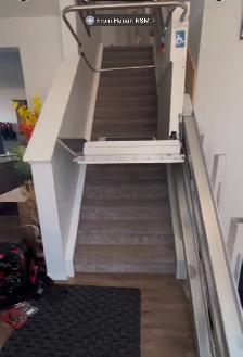Inclined Platform Wheelchair Stairlift. New! Never Used.