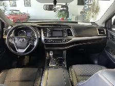 2015 Toyota Highlander LE - Photo 15