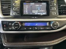 2015 Toyota Highlander LE - Photo 24