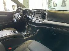 2015 Toyota Highlander LE - Photo 28
