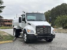 2025 Peterbilt 536 Air Brake 2000 GAL Water Tank Truck - Photo 2
