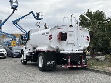 2025 Peterbilt 536 Air Brake 2000 GAL Water Tank Truck - Photo 8