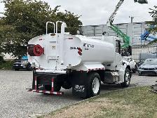 2025 Peterbilt 536 Air Brake 2000 GAL Water Tank Truck - Photo 10