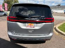 2021 Chrysler Pacifica Touring-L Touring-L FWD - Photo 5