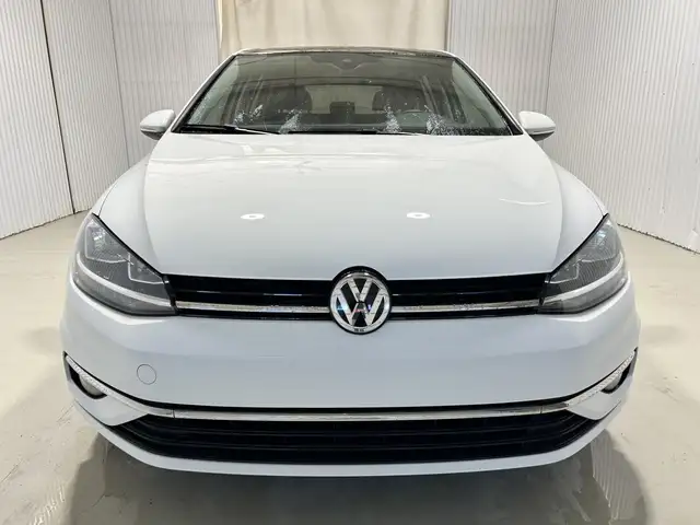 Volkswagen Golf Highline 5 portes avec boîte manuelle 2021 à ven