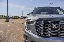 2027 GMC Acadia Denali Ultimate - Photo 11