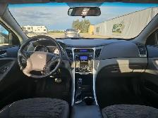 2011 Hyundai Sonata - Photo 18