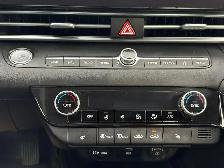 2022 Hyundai Elantra Luxury IVT - Photo 13