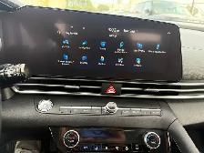 2022 Hyundai Elantra Luxury IVT - Photo 15