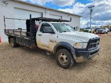 2015 Ram 5500 - Photo 2