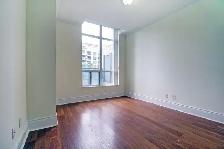 Spacious & Bright 2 Bed, 2 Bath Condo for rent in North York - Photo 3