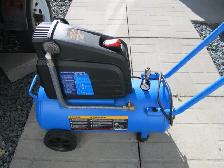 Mastercraft 8 Gallon Oil-Less Air Compressor - Photo 3