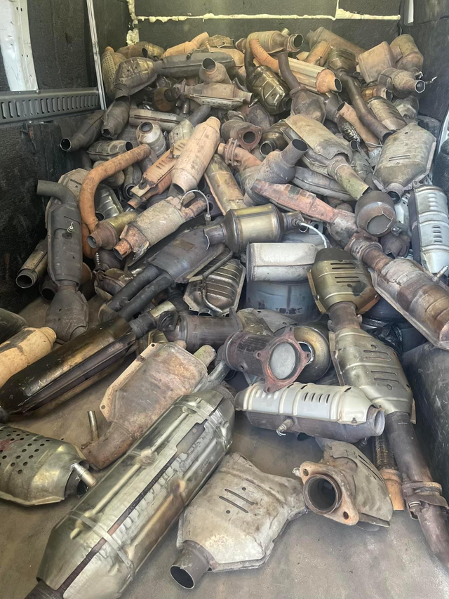 ACHAT DE CATALYSEURS / BUY CATALYTIC CONVERTERS $ 4389270151 $