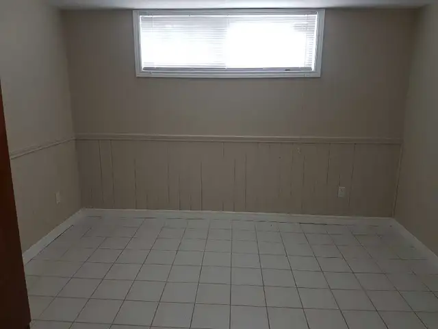 Room for rent in Etobicoke
