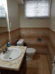Room for rent in Etobicoke - Photo 6