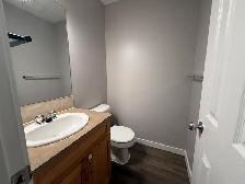 3 Bed 1.5 Bath Unit in Edmonton, AB - Photo 7