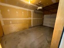 3 Bed 1.5 Bath Unit in Edmonton, AB - Photo 13