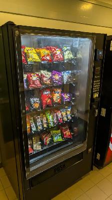 Vending Machines - Photo 8