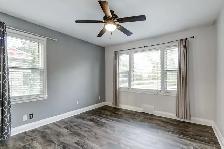 JUST LISTED - Renovated Bungalow with TOTALLY DRY BASEMENT! - Photo 5