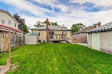 JUST LISTED - Renovated Bungalow with TOTALLY DRY BASEMENT! - Photo 8