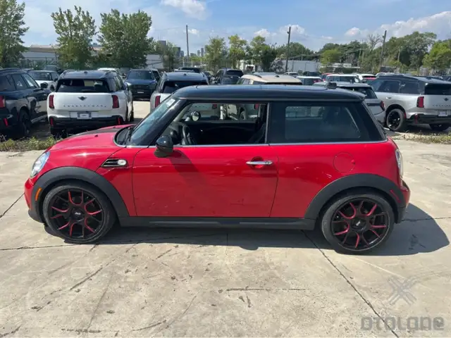 2013 MINI Cooper 2dr Cpe Knightsbridge Classic
