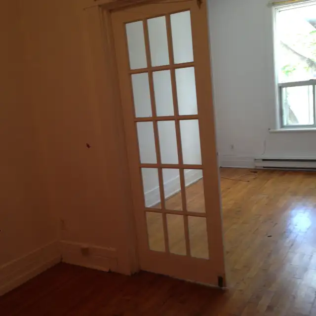 next metro verdun 4 1/2 for rent
