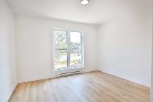 À LOUER 5½  ( 15 unités de libre )  DISPONIBLE DÈS MAINTENANT  C - Photo 9