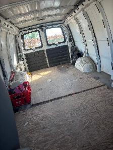 2012 Chevrolet Express - Photo 5